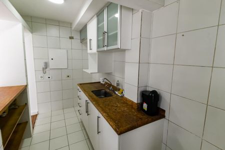 Casa de condomínio à venda com 74m², 2 quartos e 2 vagas Casa de condomínio à venda com 74m², 2 quartos e 2 vagasCozinha - Armários