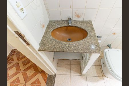 Casa para alugar com 223m², 5 quartos e 4 vagas Casa para alugar com 223m², 5 quartos e 4 vagasCasa 2 - Banheiro