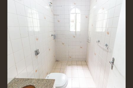 Casa para alugar com 223m², 5 quartos e 4 vagas Casa para alugar com 223m², 5 quartos e 4 vagasCasa 2 - Banheiro