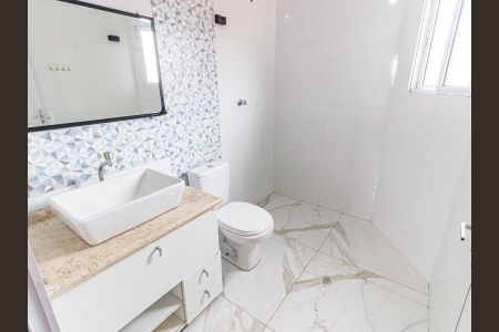 Casa para alugar com 223m², 5 quartos e 4 vagas Casa para alugar com 223m², 5 quartos e 4 vagasBanheiro da Suíte