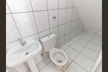 Casa para alugar com 223m², 5 quartos e 4 vagas Casa para alugar com 223m², 5 quartos e 4 vagasBanheiro da Garagem