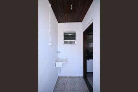 Casa para alugar com 50m², 1 quarto e sem vagaÁrea de Serviço