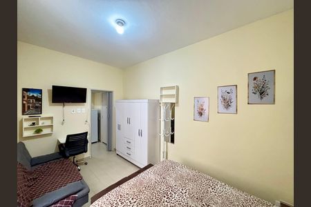 Sala/quarto de apartamento para alugar com 1 quarto, 28m² em Copacabana, Rio de Janeiro