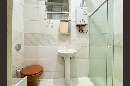 Banheiro de apartamento para alugar com 1 quarto, 28m² em Copacabana, Rio de Janeiro