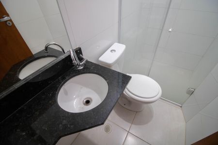 Banheiro social de apartamento para alugar com 1 quarto, 25m² em Vila Barbosa, São Paulo