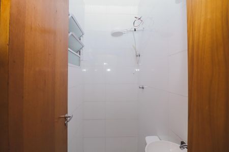 Banheiro de apartamento para alugar com 1 quarto, 25m² em Vila Barbosa, São Paulo