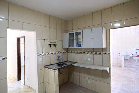 Cozinha de casa para alugar com 2 quartos, 45m² em Boa Vista, Belo Horizonte