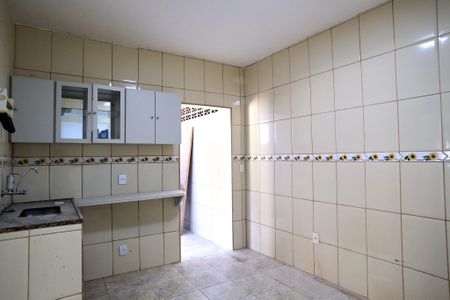 Cozinha de casa para alugar com 2 quartos, 45m² em Boa Vista, Belo Horizonte