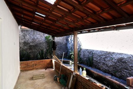 Varanda de casa para alugar com 2 quartos, 45m² em Boa Vista, Belo Horizonte