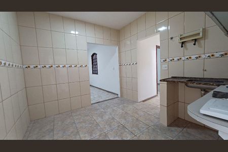 Cozinha de casa para alugar com 2 quartos, 45m² em Boa Vista, Belo Horizonte