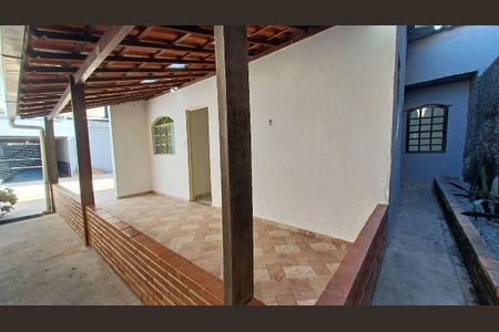 Área comum de casa para alugar com 2 quartos, 45m² em Boa Vista, Belo Horizonte