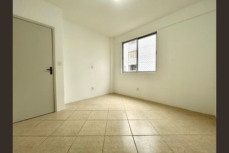 Apartamento para alugar com 75m², 3 quartos e 1 vaga Apartamento para alugar com 75m², 3 quartos e 1 vagaSuíte