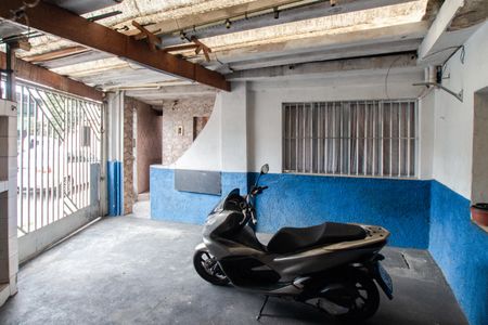 Casa à venda com 192m², 4 quartos e 1 vaga Casa à venda com 192m², 4 quartos e 1 vagaGaragem