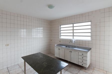 Casa à venda com 192m², 4 quartos e 1 vaga Casa à venda com 192m², 4 quartos e 1 vagaCasa 2 - Cozinha e Área de Serviço