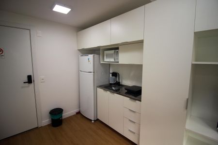 Cozinha de apartamento para alugar com 1 quarto, 27m² em Centro Histórico, Porto Alegre