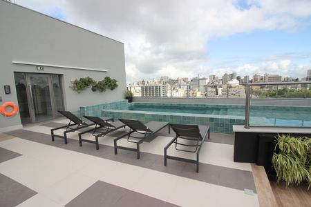 Apartamento para alugar com 27m², 1 quarto e 1 vagaÁrea comum - Piscina