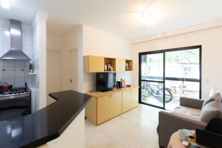 Sala/Cozinha de apartamento para alugar com 1 quarto, 47m² em Vila Olímpia, São Paulo