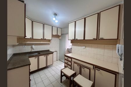 Apartamento à venda com 60m², 2 quartos e 1 vagaCozinha 