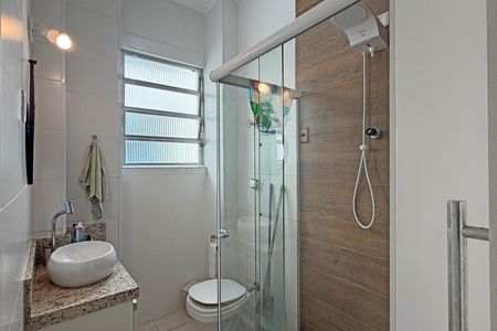 Banheiro de apartamento para alugar com 1 quarto, 35m² em Boqueirão, Santos