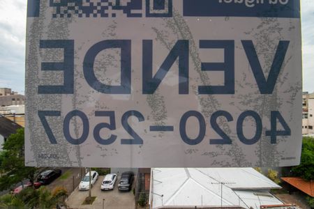 Apartamento à venda com 66m², 1 quarto e 1 vagaPlaquinha