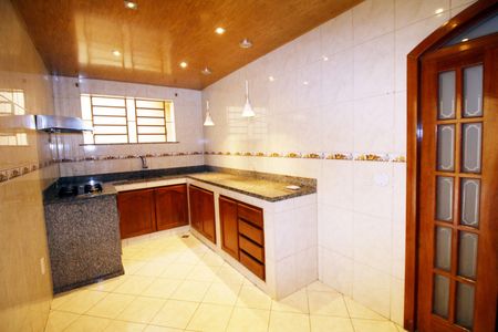 Casa para alugar com 100m², 3 quartos e 3 vagasCozinha