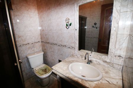 Casa para alugar com 100m², 3 quartos e 3 vagasBanheiro Social
