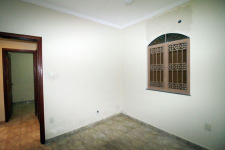 Quarto 1 de casa para alugar com 3 quartos, 100m² em Colégio, Rio de Janeiro
