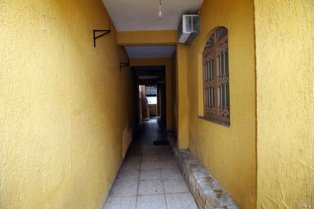Casa para alugar com 100m², 3 quartos e 3 vagasCorredor lateral