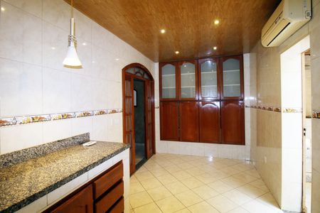 Casa para alugar com 100m², 3 quartos e 3 vagasCozinha e Copa
