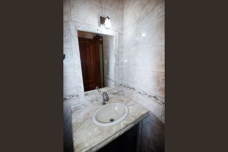 Casa para alugar com 100m², 3 quartos e 3 vagasBanheiro Social