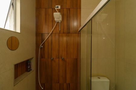 Casa à venda com 250m², 4 quartos e 3 vagasBanheiro da Suíte