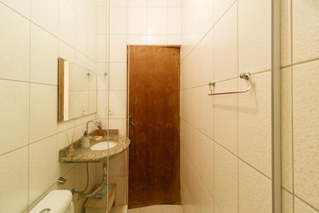 Casa à venda com 250m², 4 quartos e 3 vagasBanheiro 2