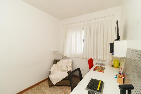 Quarto 2 de casa à venda com 4 quartos, 250m² em Vila Medeiros, São Paulo