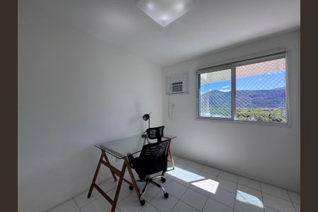 Apartamento à venda com 68m², 2 quartos e 1 vagaQuarto 