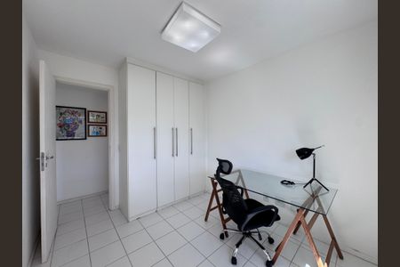 Apartamento à venda com 68m², 2 quartos e 1 vagaQuarto 
