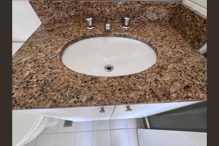 Apartamento à venda com 68m², 2 quartos e 1 vagaBanheiro da Suíte