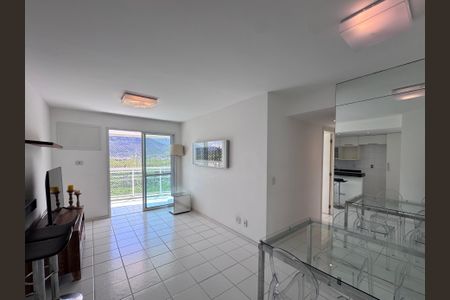 Sala de apartamento à venda com 2 quartos, 68m² em Recreio dos Bandeirantes, Rio de Janeiro