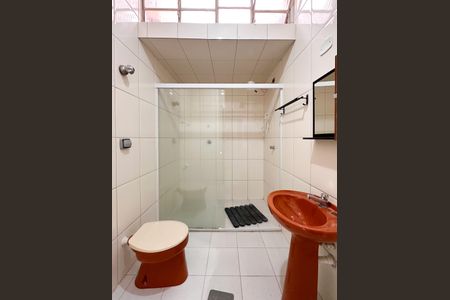 Casa para alugar com 182m², 2 quartos e 2 vagasBanheiro Social