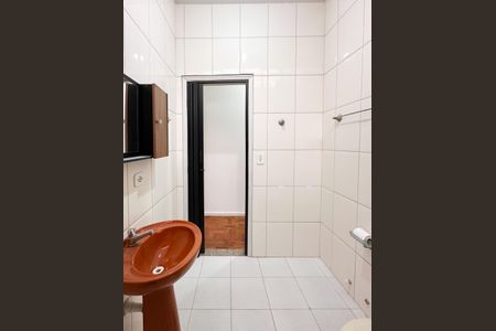 Casa para alugar com 182m², 2 quartos e 2 vagasBanheiro Social