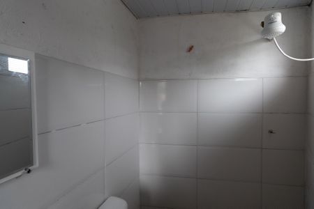 Banheiro de casa para alugar com 1 quarto, 30m² em Sítio do Piqueri, São Paulo