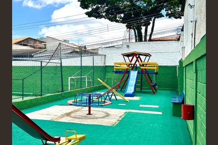 Apartamento para alugar com 60m², 2 quartos e 1 vaga Apartamento para alugar com 60m², 2 quartos e 1 vagaÁrea comum - Playground