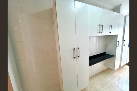 Apartamento para alugar com 60m², 2 quartos e 1 vaga Apartamento para alugar com 60m², 2 quartos e 1 vagaCozinha