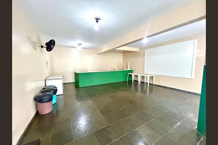 Apartamento para alugar com 60m², 2 quartos e 1 vaga Apartamento para alugar com 60m², 2 quartos e 1 vagaÁrea comum - Salão de festas