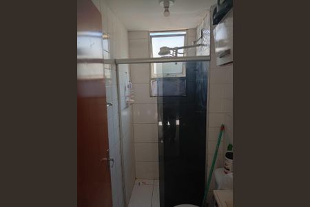 Banheiro de apartamento à venda com 2 quartos, 70m² em Vila Copacabana, Belo Horizonte