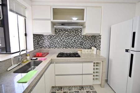 Apartamento para alugar com 126m², 2 quartos e 1 vaga Apartamento para alugar com 126m², 2 quartos e 1 vagaCozinha