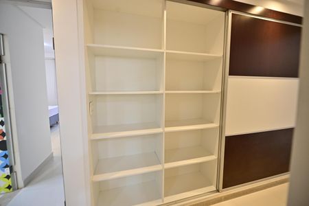 Apartamento para alugar com 126m², 2 quartos e 1 vaga Apartamento para alugar com 126m², 2 quartos e 1 vagaCorredor