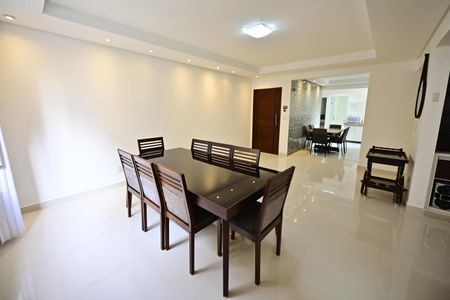 Apartamento para alugar com 126m², 2 quartos e 1 vaga Apartamento para alugar com 126m², 2 quartos e 1 vagaSala