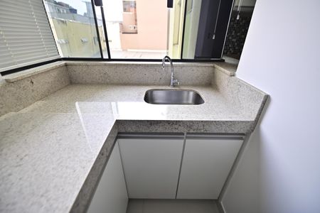 Apartamento para alugar com 126m², 2 quartos e 1 vaga Apartamento para alugar com 126m², 2 quartos e 1 vagaCozinha