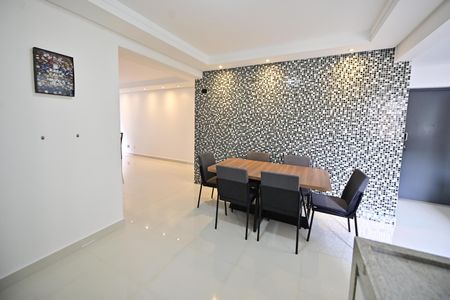 Apartamento para alugar com 126m², 2 quartos e 1 vaga Apartamento para alugar com 126m², 2 quartos e 1 vagaCozinha