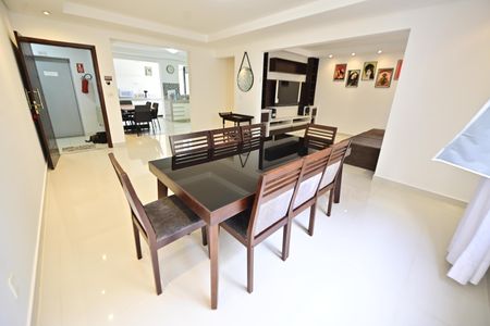 Apartamento para alugar com 126m², 2 quartos e 1 vaga Apartamento para alugar com 126m², 2 quartos e 1 vagaSala